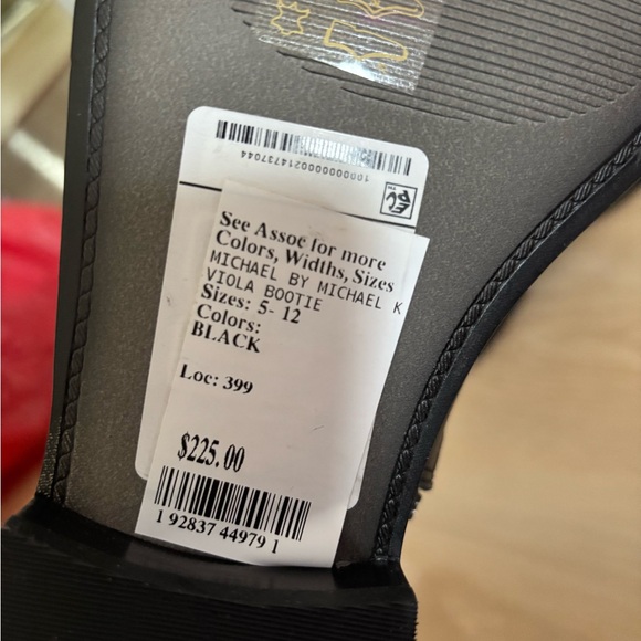 Michael Kors Viola Boots - Picture 5 of 5